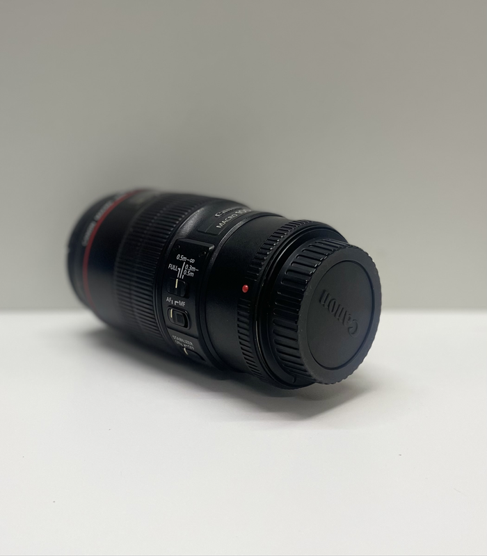 Canon EF 100mm 1:2.8 L IS USM Macro lens