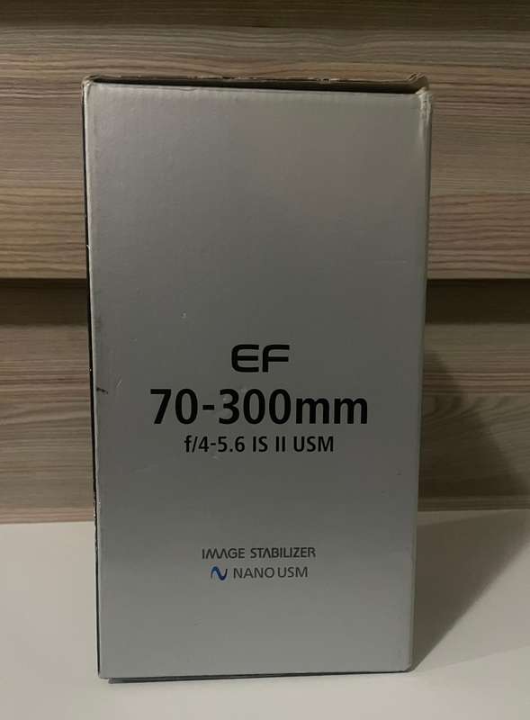 Canon EF 70-300mm 1-4-5.6 IS II USM Zoom lens