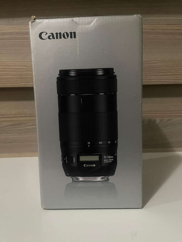 Canon EF 70-300mm 1-4-5.6 IS II USM Zoom lens