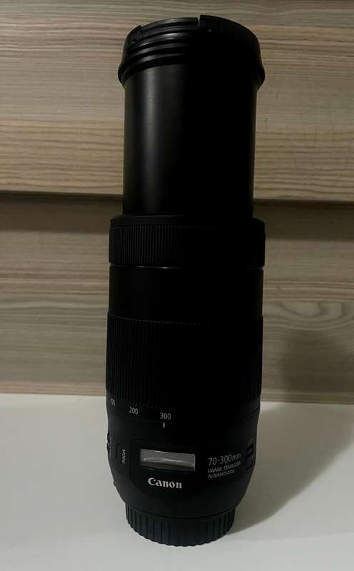 Canon EF 70-300mm 1-4-5.6 IS II USM Zoom lens