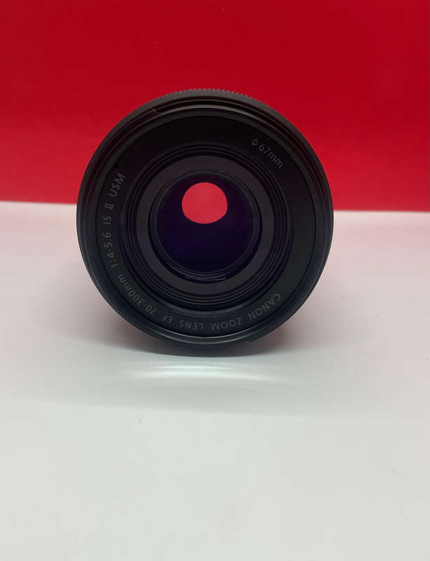 Canon EF 70-300mm 1-4-5.6 IS II USM Zoom lens