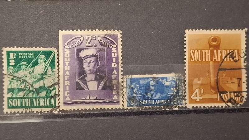 1941-1942 - South Africa - ½P + 2P + 3P + 4P - War Effort