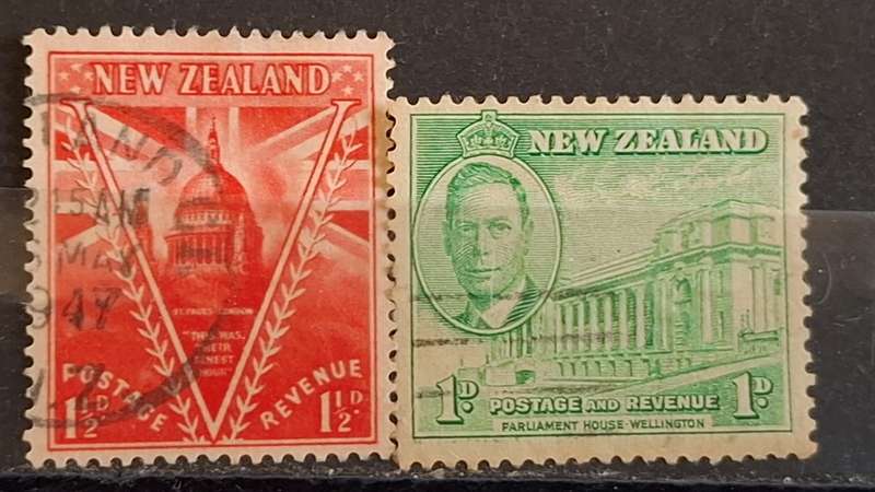 1946 - New Zealand - 1½P + 1P  - Peace Issue