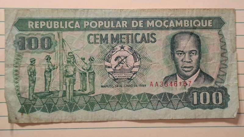 1989 - Mozambique - 100 Meticais -  - Demonetised Dec 2012 - AA 3346167