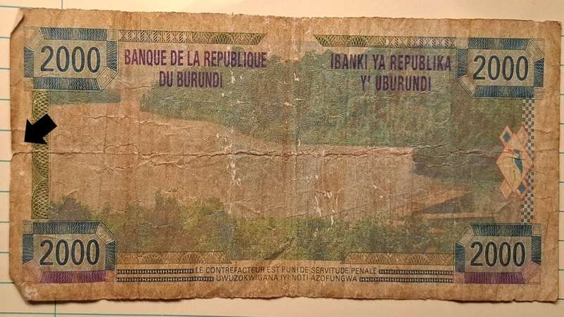 2001 - Burundi - 2000 Francs Large - Signature: Grégoire Banyiyezako (GB) - Demonetised No - E0 6279