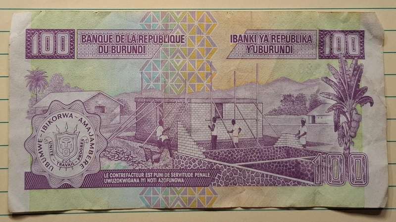 2006 - Burundi - Sequential Pair - 100 Francs Large - Signature: Isaac Bizimana (IB) - Demonetised N