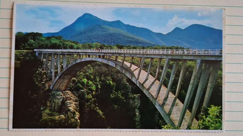 Vintage Post Card -  Unused - The Paul Sauer Bridge crosses the Storms Rinver at a height of 425 fee