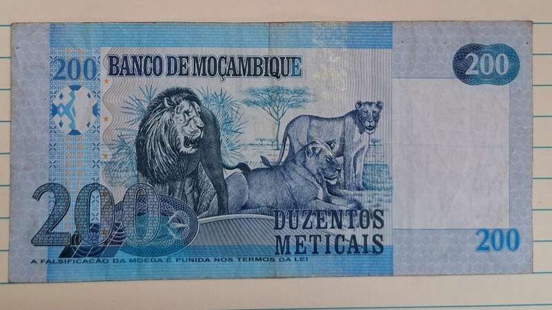 2006 - Mozambique - 200 Meticais - Signature: Adriano Afonso Maleiane - Demonetised No - DA 9503054