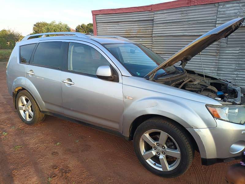 2007 Mitsubishi Outlander SUV