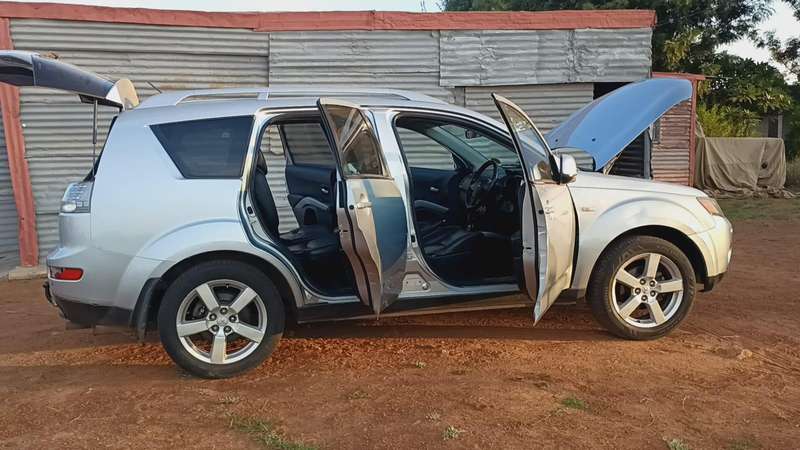 2007 Mitsubishi Outlander SUV