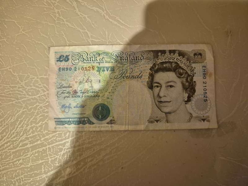 UK 5 POUNDS 1990 SERIES NOTE