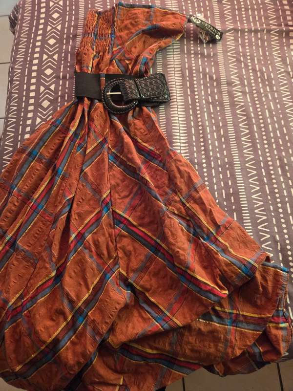 Ladies clothing bundle - 5 items