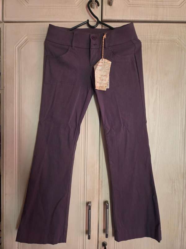 BRAND NEW SISSY BOY PANTS SIZE 28