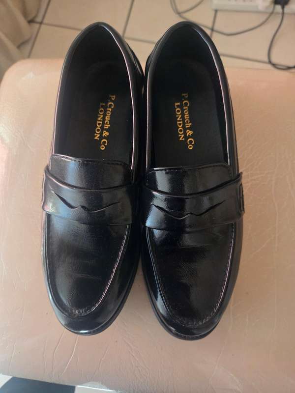 P CROUCH AND CO MENS FORMAL SHOES SIZE 6