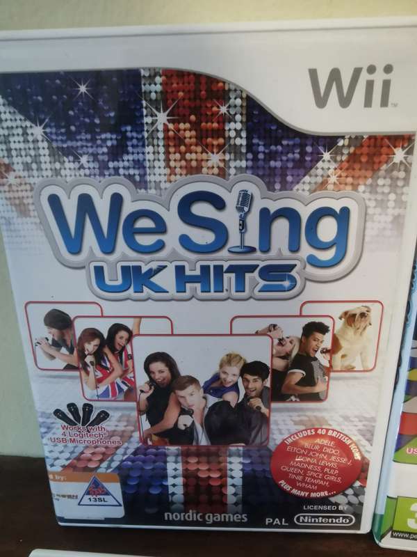 Epic We Sing Collection on Nintendo Wii with Booklets