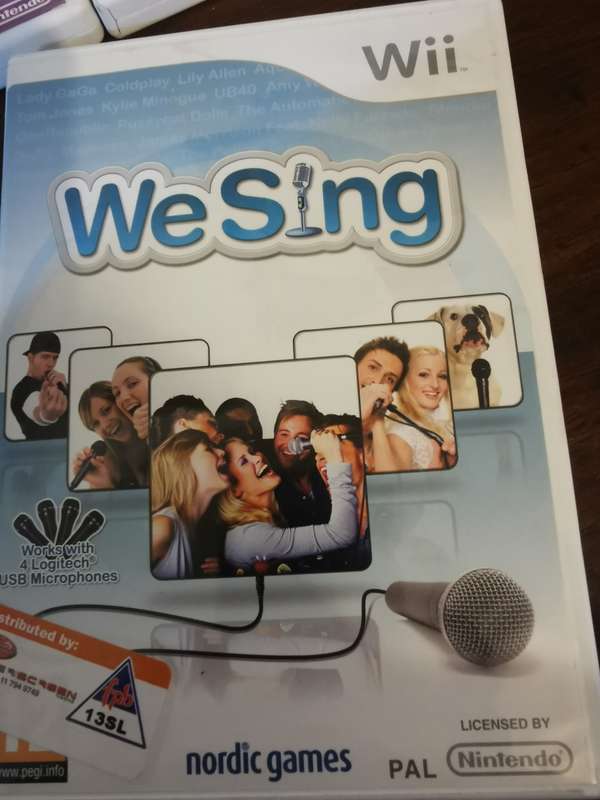 Epic We Sing Collection on Nintendo Wii with Booklets