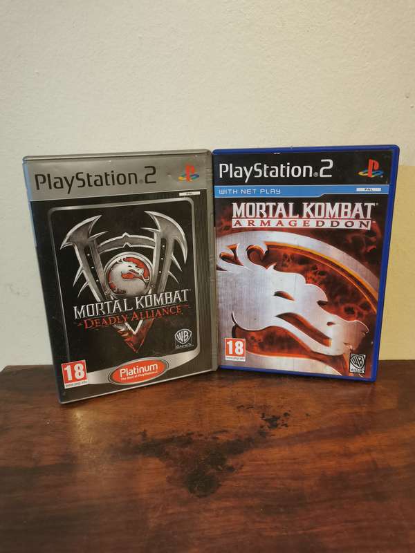 Mortal Kombat Combo on PlayStation 2 with Booklets