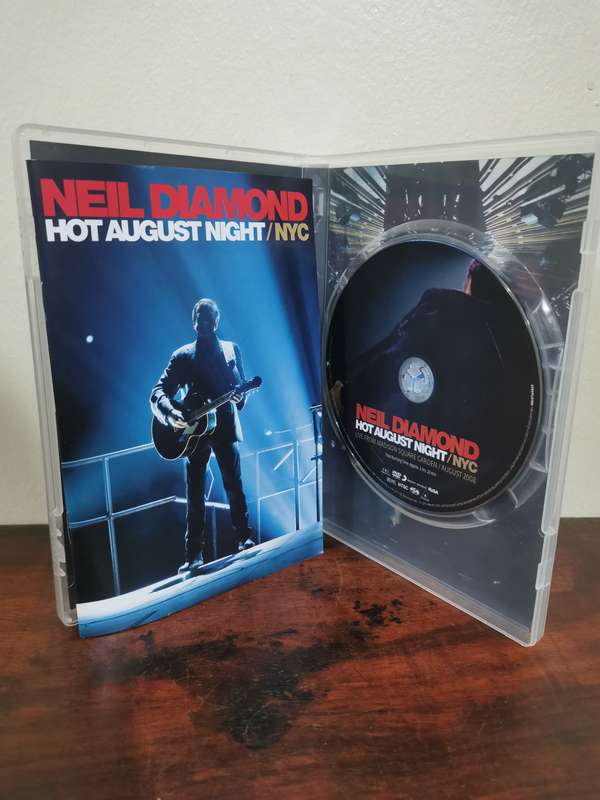 Neil Diamond Hot August Night Music DVD