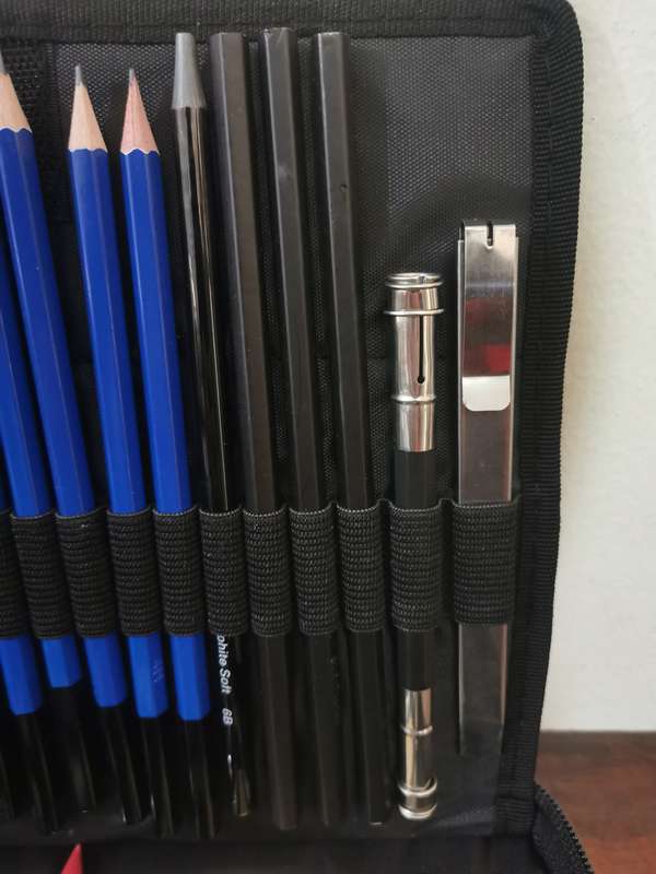 Complete Art Set - with All You Need!