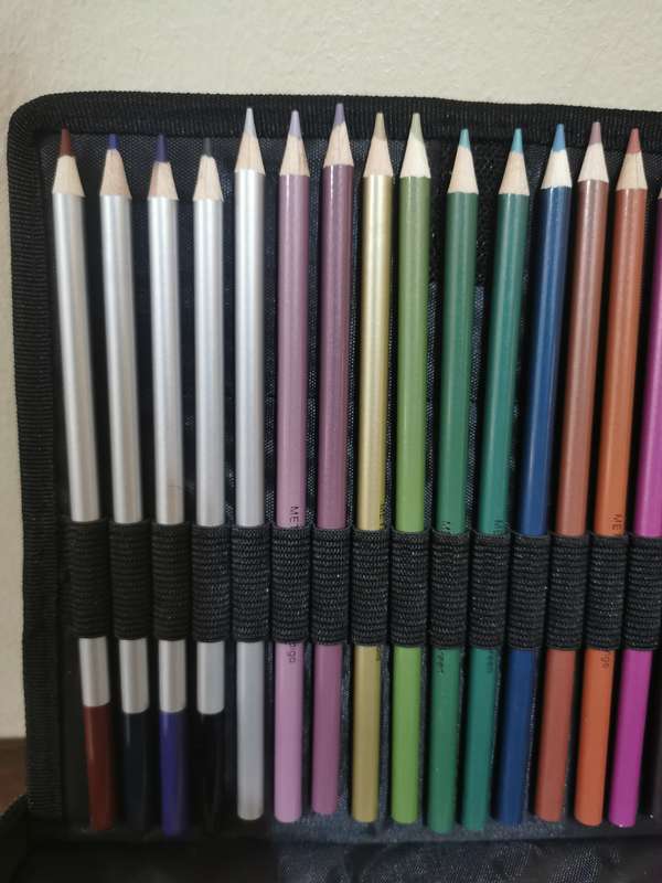 Complete Art Set - with All You Need!