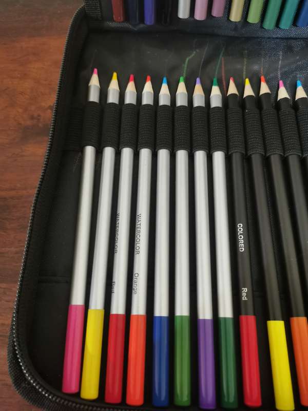 Complete Art Set - with All You Need!