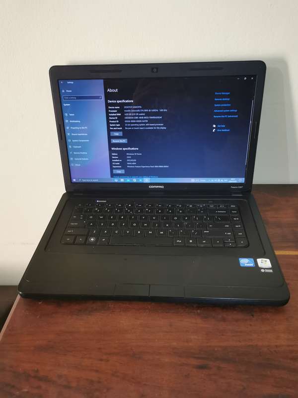 Compaq Laptop in Great Condition with a 40cm Screen