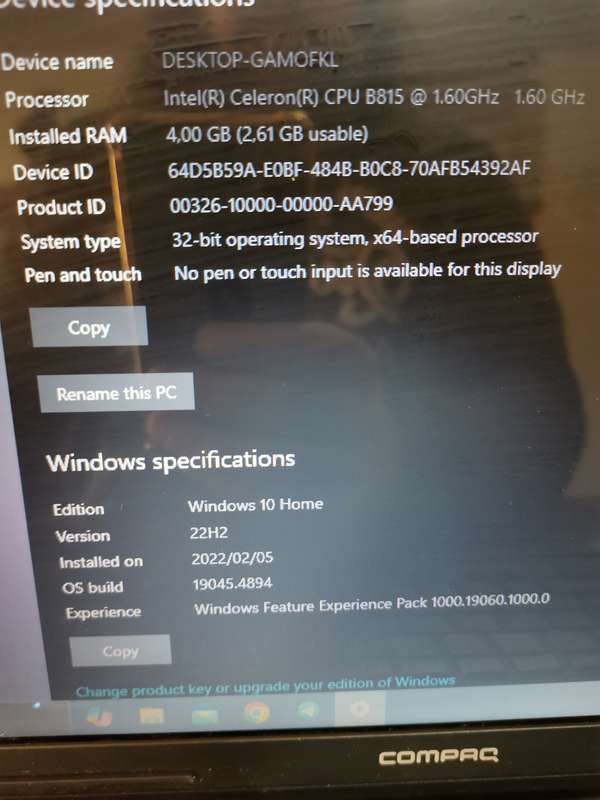 Compaq Laptop in Great Condition with a 40cm Screen