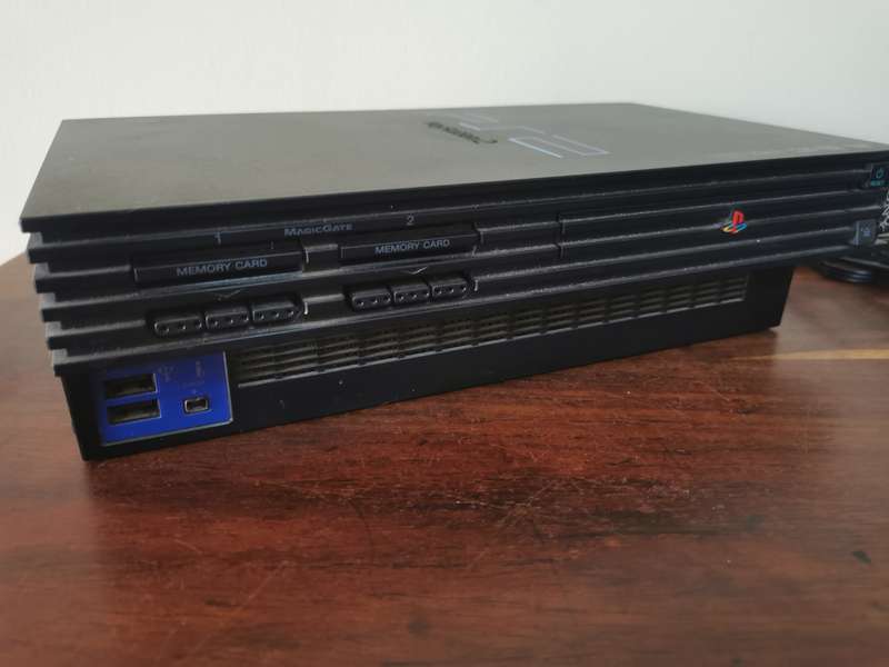 Sony PlayStation 2 Fat Console