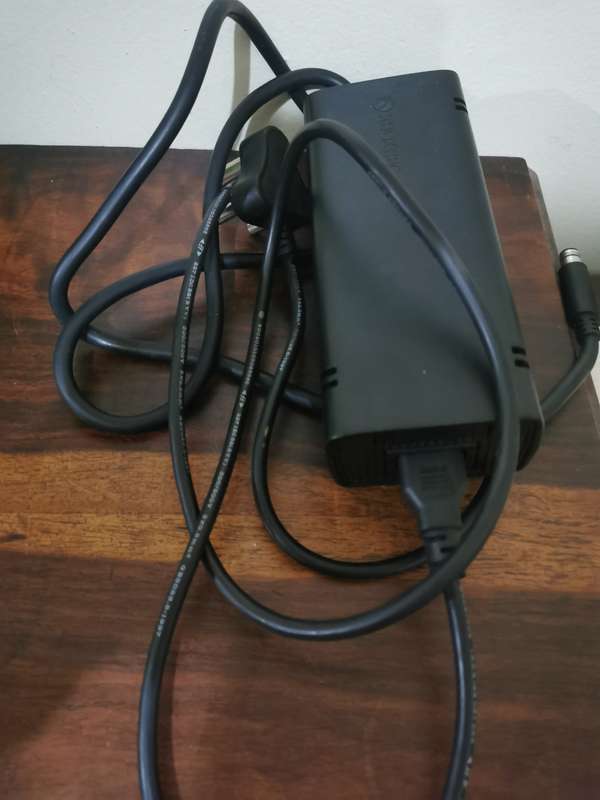 Xbox 360 E 500GB Console with x13 Games
