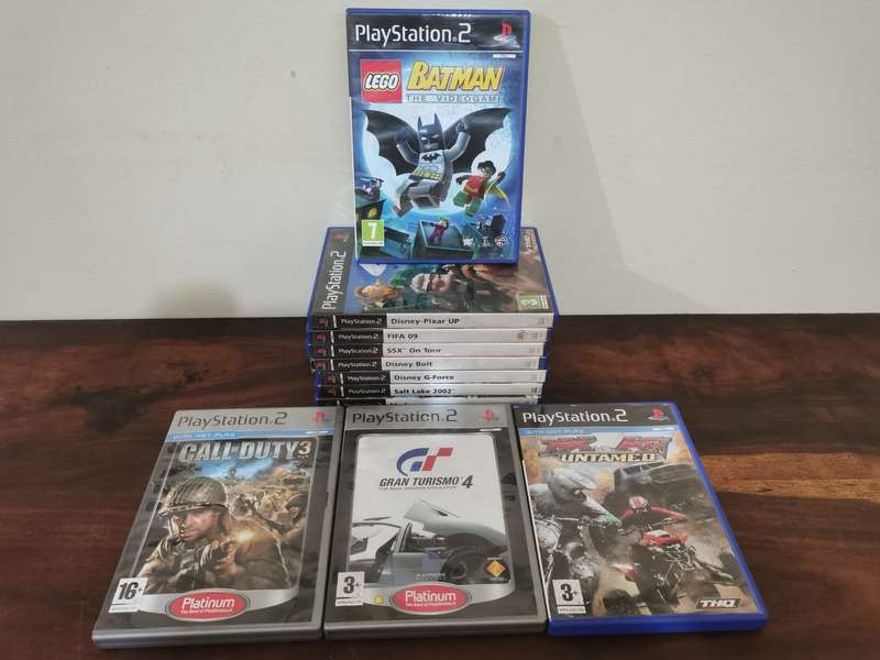 PlayStation 2 Game Selection with Booklets