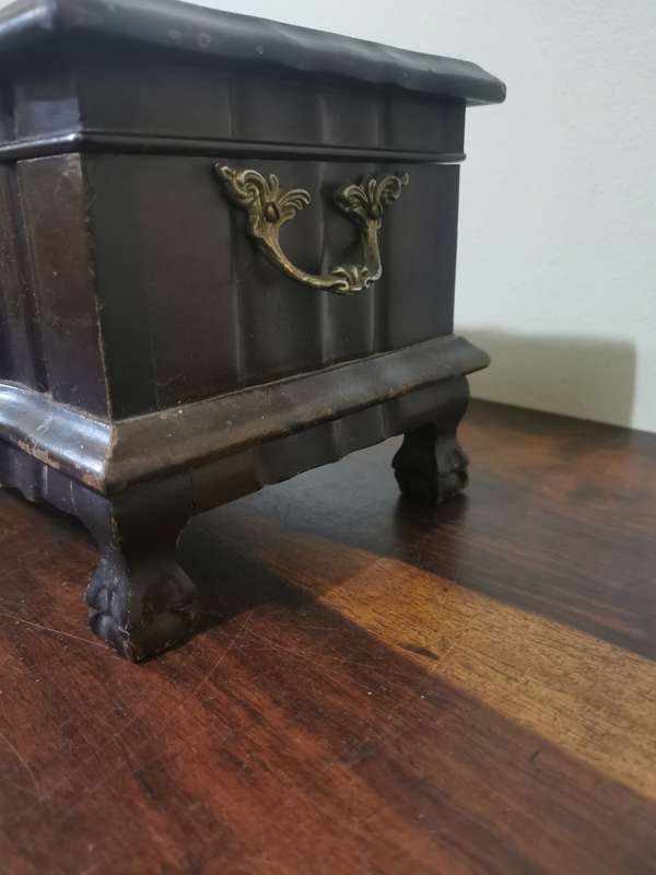 Antique Ball and Claw Kist Trinket Box (33cmx15cmx16cm)