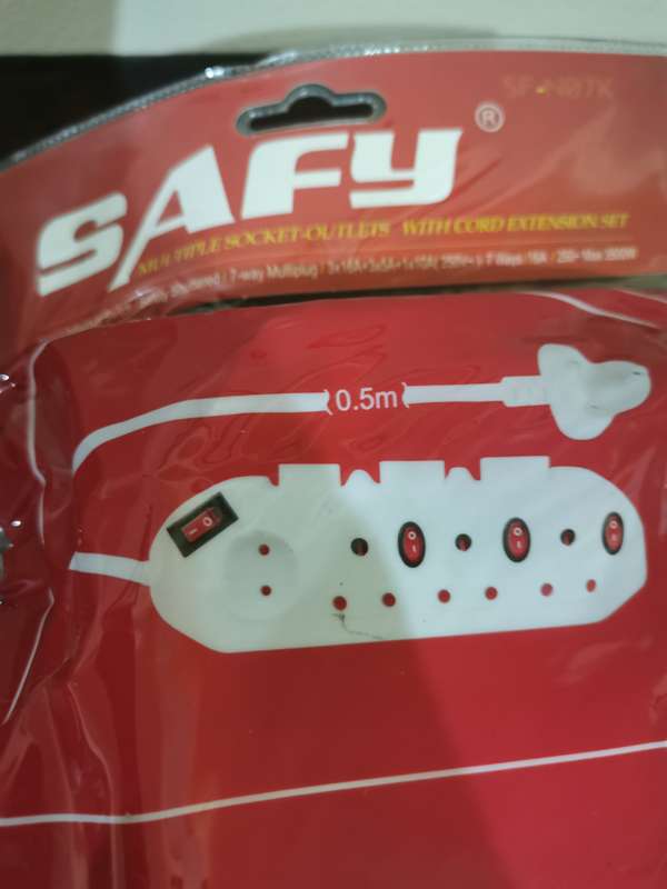 Safy Multiplug with Multiple Outlets