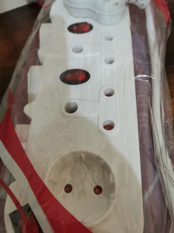 Safy Multiplug with Multiple Outlets