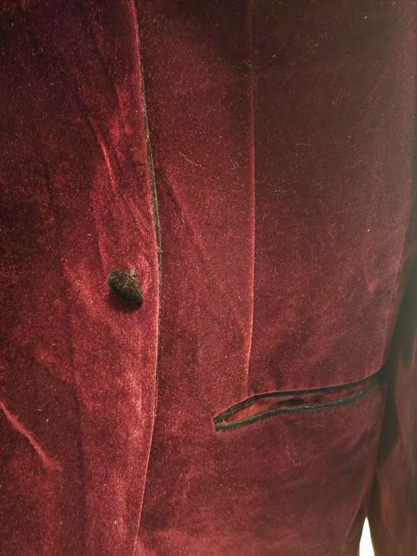 Classy Men's Blazer - size XL