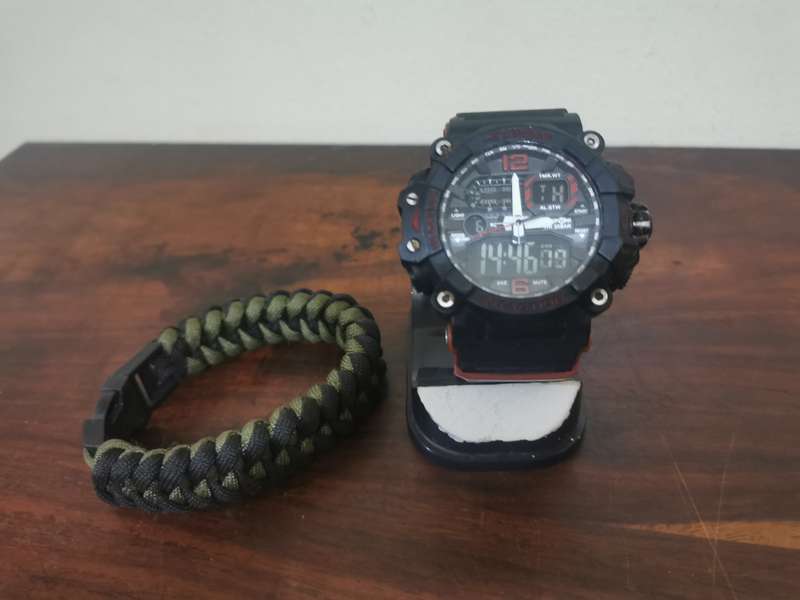 Exponi Intaction Men's Watch with Free Bracelet