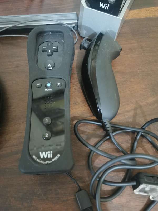 Nintendo Wii Black Console complete with Box and Manuals