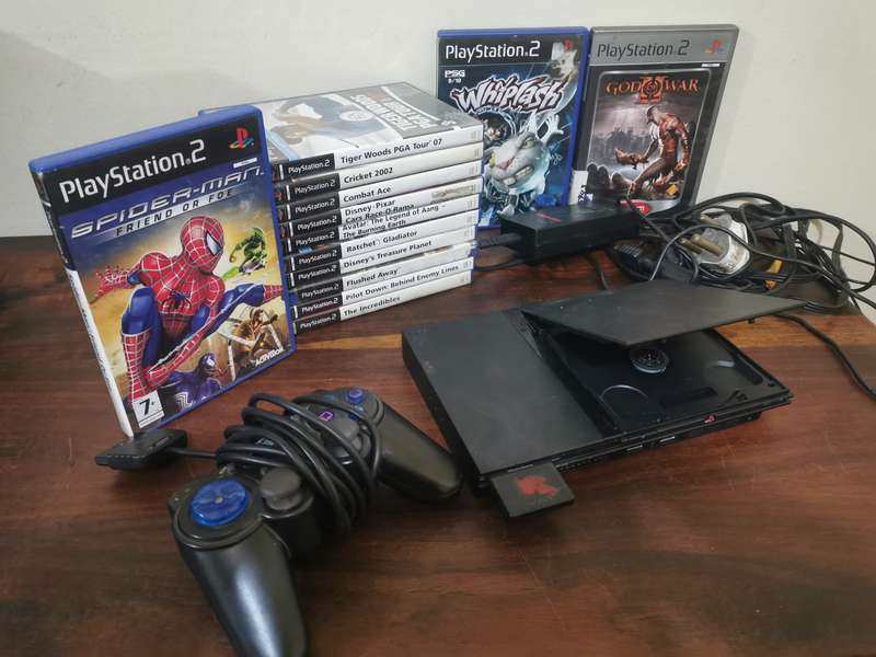 PlayStation 2 Console Complete with Memory Card