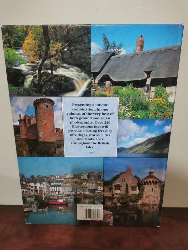 Large Hardcover Illustrated Book Pair of Britain and its Isles
