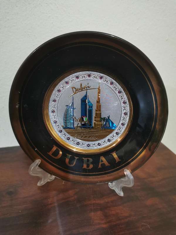 24K Gold Trim Dubai Display Plate
