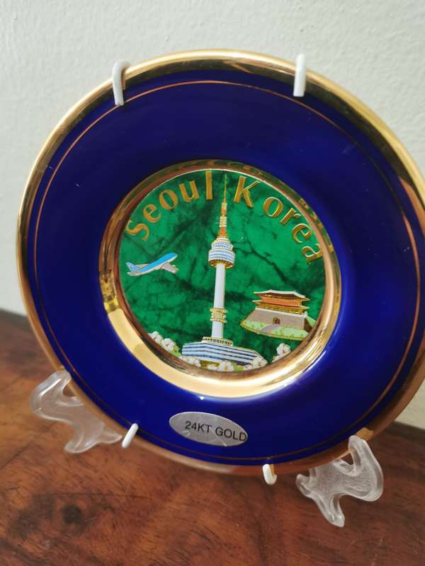 24K Gold Trim Seoul Korea Display Plate