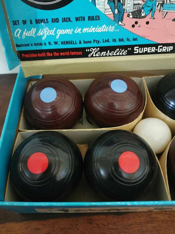 Vintage Henselite Carpet Bowls Set