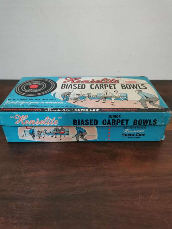Vintage Henselite Carpet Bowls Set