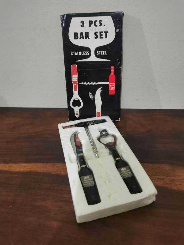 Awesome 3 Piece Bar Set
