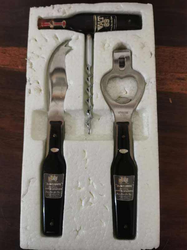 Awesome 3 Piece Bar Set