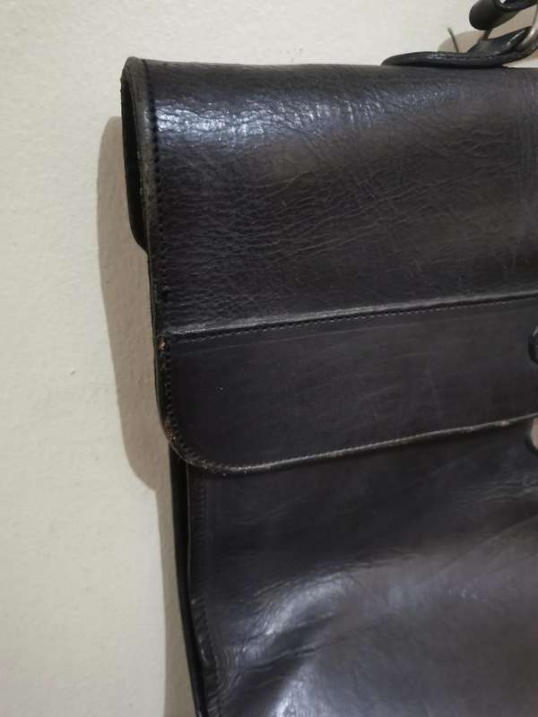 Beautiful Vintage Genuine Leather Briefcase
