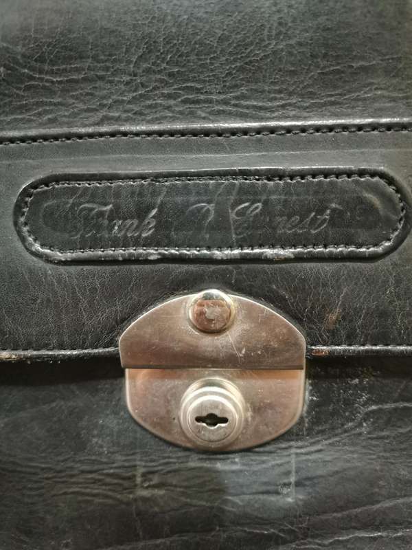 Beautiful Vintage Genuine Leather Briefcase