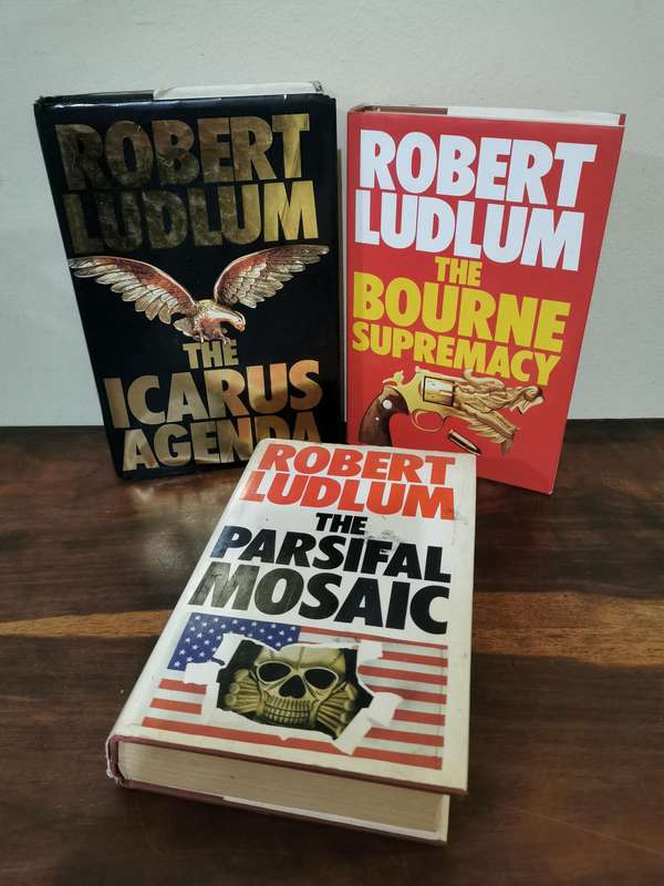 Epic Robert Ludlum Hardcover Book Collection