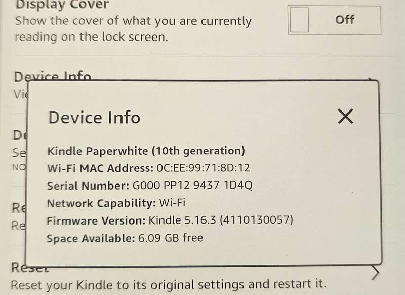 Amazon Kindle Paperwhite - 10th Generation - 8GB - Wi-Fi - 6 Inch - With Case