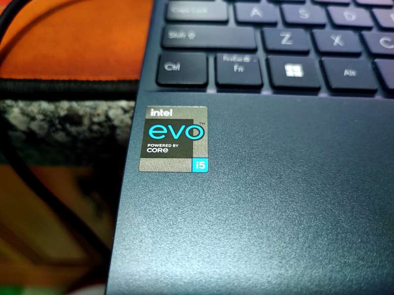 Asus Zenbook 13 OLED