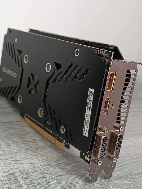 Radeon R9 380 4GB GPU